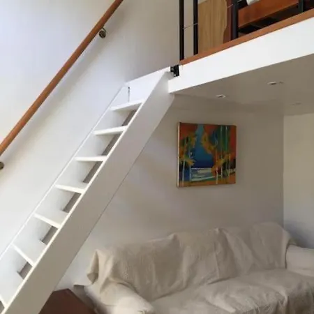 Great Studio In Prestigious Building *